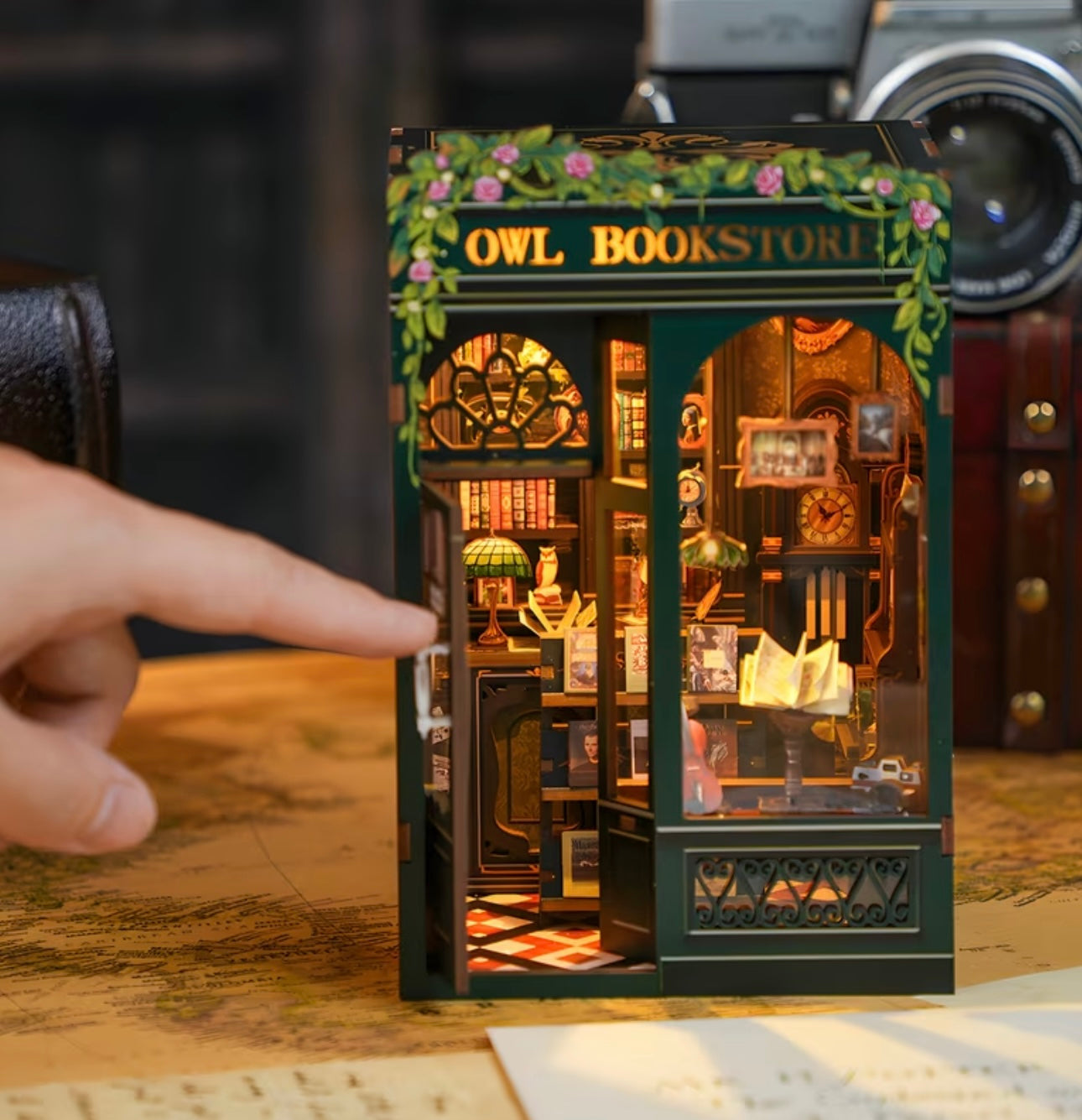 Book Nook - Owl Bookstore