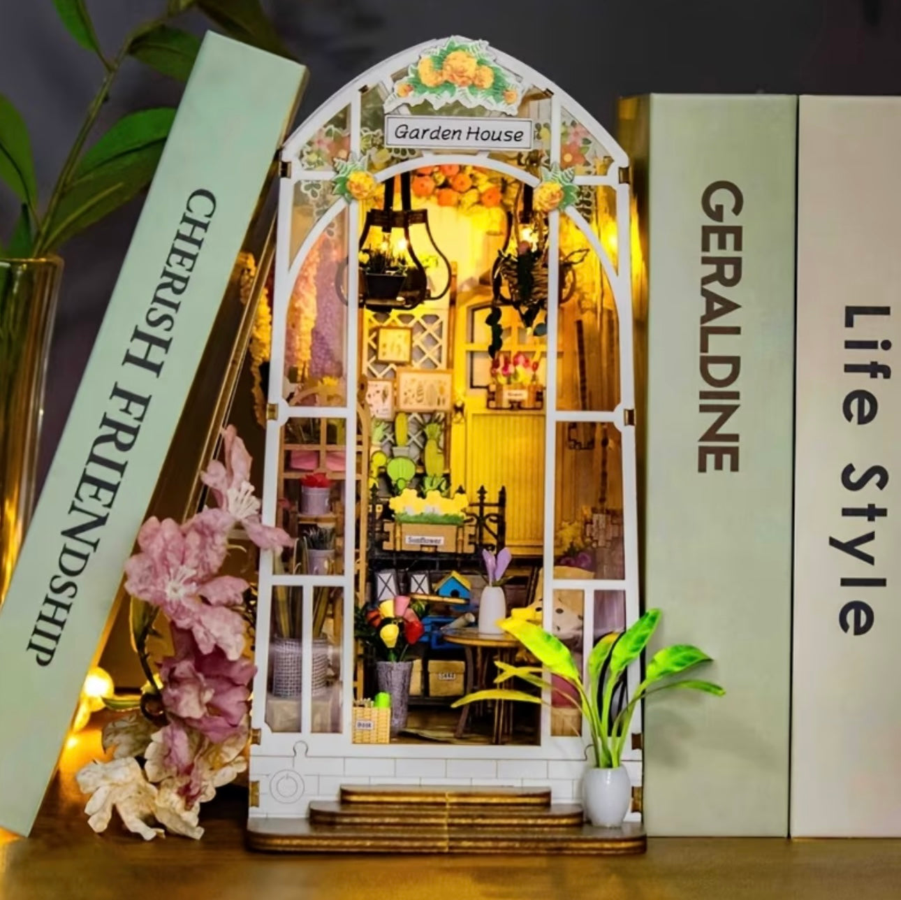 Book Nook - Garden House