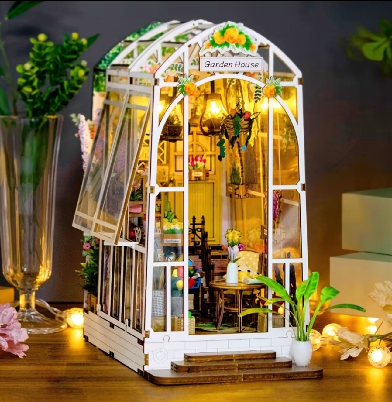 Book Nook - Garden House